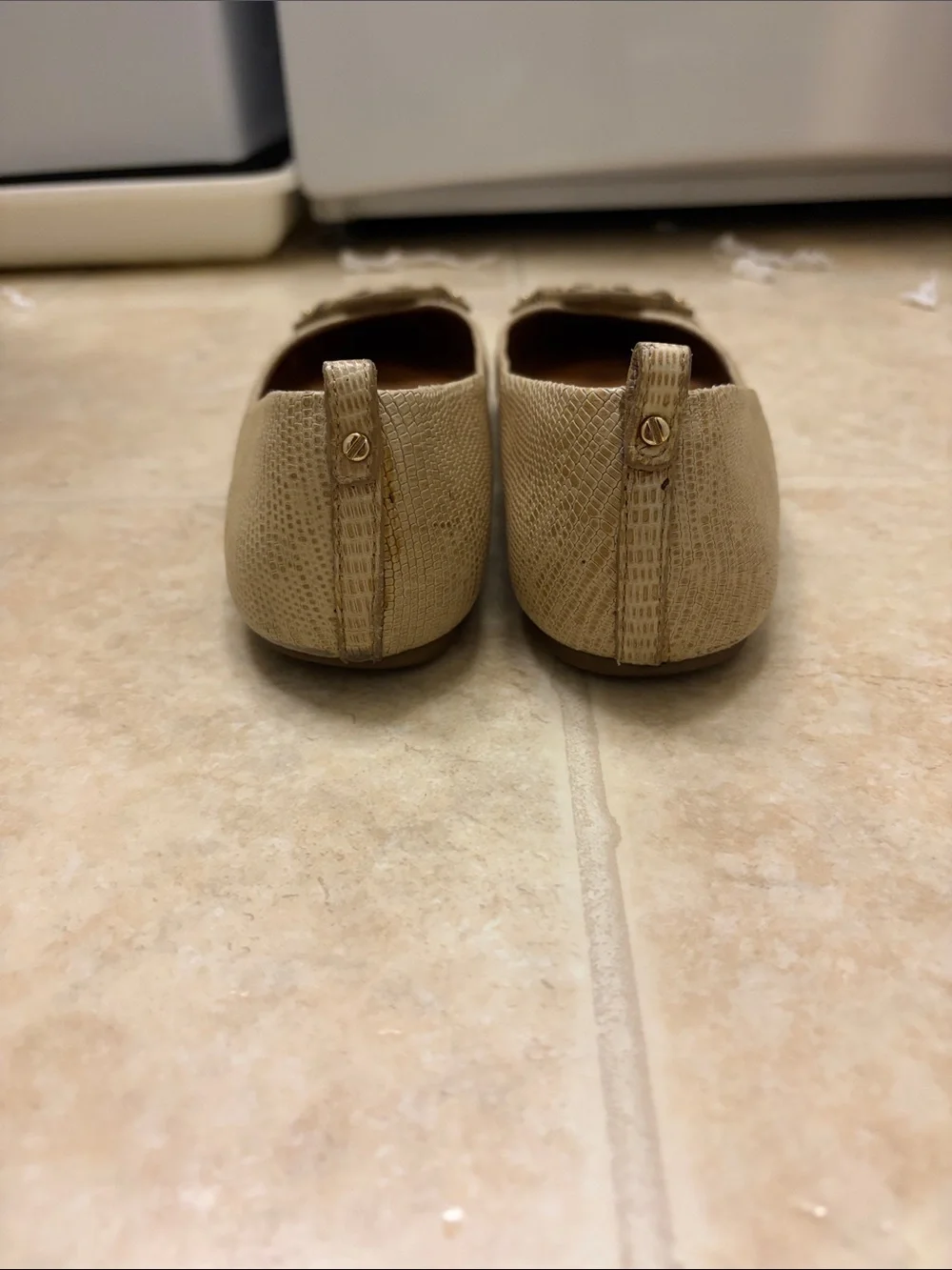 Tory Burch Beige/Tan Logo Round-Toe Ballet Flats
